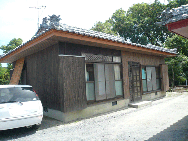 外 観